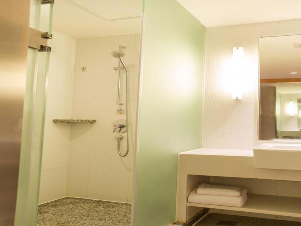 Ji Hotel Guangzhou Yuexiu Park Екстер'єр фото